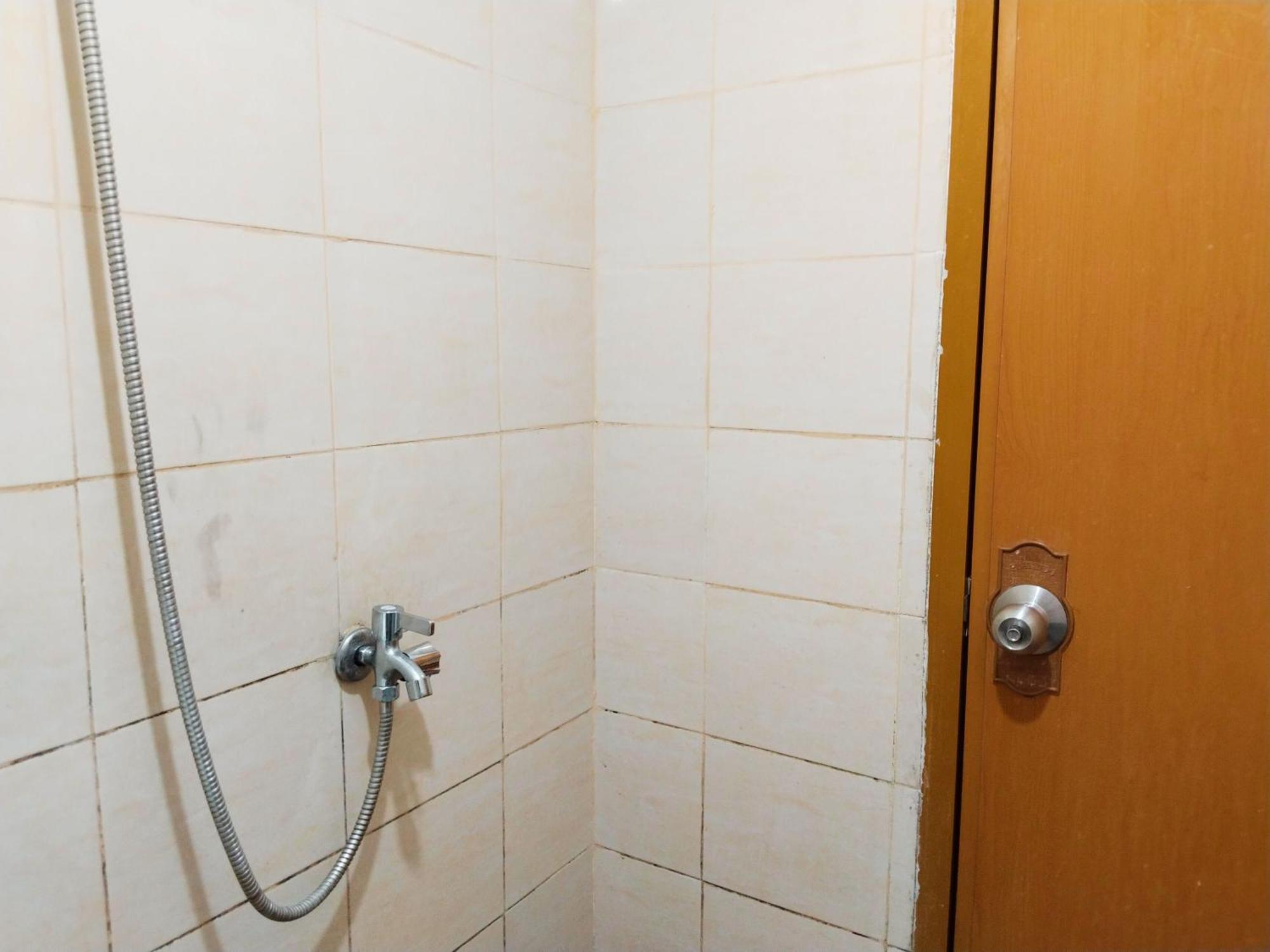 Kayla Room Casablanca East Residence 1 Giacarta Esterno foto